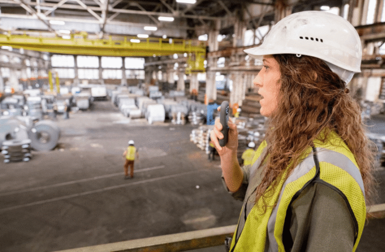 How to Choose Communication Radios for Safety and Work